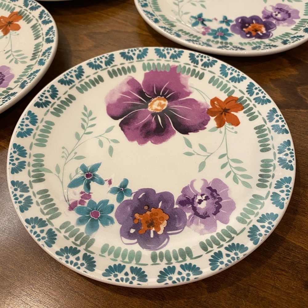 Floral plate set
